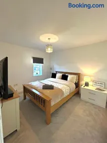 Luxury countryside stay - Waters Upton, Telford - Image 2