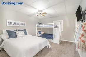 Lake Point Escape on Belews Lake - Image 3