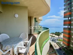 Super Beach 6H - Image 1