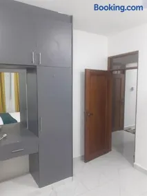 EXECUTIVE ONE BEDROOM BAMBURI Mtambo - Image 2