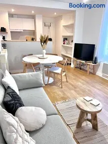 Le Jeanne, appartement en duplex proche forteresse et centre ville - Image 2