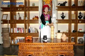 Shangri-La's Three Seasons Resort & Hotel - Image 5