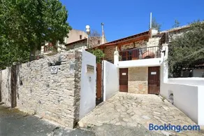 Blue Cottage - Image 2