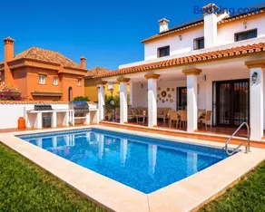 Ref 325 Villa Elena - Image 1