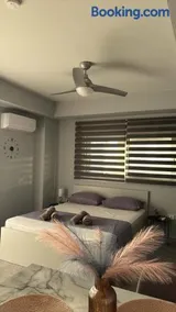 ThaniaS'S Studio 1 - Image 4
