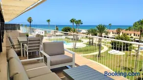 Denia Beach - Ático en Primera Línea by Costablancarent Rentals - Image 2