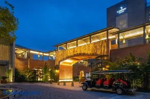 Narada ResortSpa Nanxun Giant - Image 1