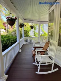 Big New England Family Home; walk to beach, shops - Image 2