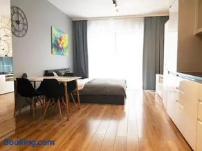 NOVUM Apartment with Parking - Image 2