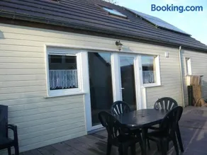 Bungalow - Image 1