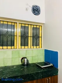 Comfortable Fully Furnished 2BHK House with 2AC's In City Center - Image 5