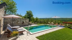 Beautiful Villa Cartolina with pool in Buje - Image 2