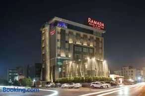 Ramada Hotel & Suites by Wyndham Erbil 32 Park - Image 2