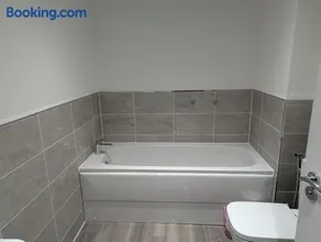 Double Room Roslin Near Edinurgh City - Image 5