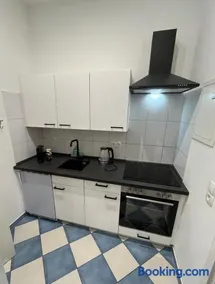 Cozy Studio Apartment Sudplatz - Image 3