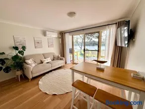 Sussex View - Waterfront Couples Retreat in Sussex Inlet - Image 2