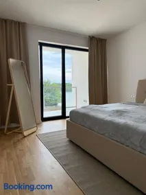 Luxapartments - Lake View Apartment 202 in Penati Golf Resort - Image 4