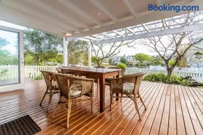 Peaceful Parkland Home on Thesen Islands - Image 4