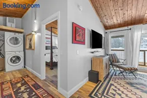 Griffin Chalet 5 - Image 4