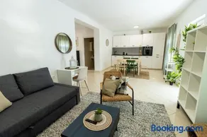 LUXURY STYLISH APARTMENT BURE - Image 4