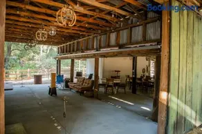 Historic Farmhouse on 5 Peaceful Acres with Ancient Oaks & Creek above Temecula - Image 4