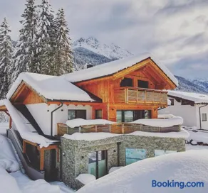 Living Mountain Lodge - Image 1