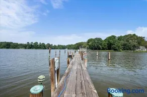 Leeds Landing - Image 2