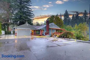 Tranquil Riverfront Retreat - Image 3