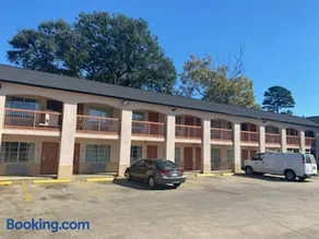 Cajun Inn - Image 1