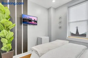 Fairmount Art Museum Center City Suites - Image 5