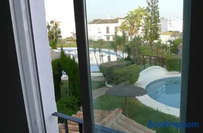 Agréable chalet adapté aux familles avec piscine, barbecue et jardin | Avec animaux acceptés - Image 3