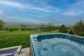 Scenic View Lodging - Image 4