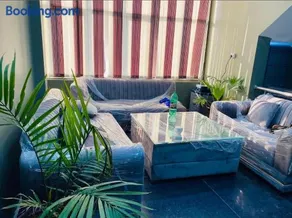 Royal Guest house - Image 1