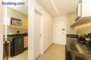 Apartamento 204 - Eixo · Estúdio Funcional c/ Cozinha e Enxoval Completo - Image 3