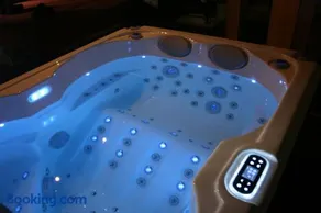 Le Chalet des Amoureux - SPA Sauna privatifs - Détente romantique - Image 3