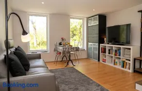 Appartement contemporain à Cognac, 50 m² - Parking. - Image 1