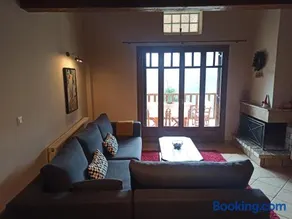 Helmos Mountain Retreat - Image 3