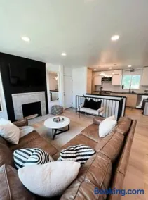Entire Home near SLC. Family Friendly & King Suite - Image 2