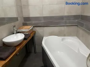 Slnečný byt pri lesoparku - Image 2