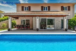 Villa Natasha - charming Istrian villa with private heated pool - Image 3