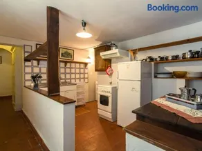 Holiday Home with Garden and shared pool - Image 2
