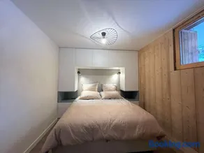 Appartement rénové 2 pièces cabine avec balcon et accès piscine - Méribel - Image 2
