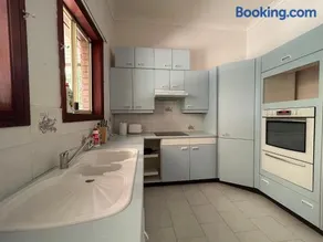 7 Hopeful Room - Image 1