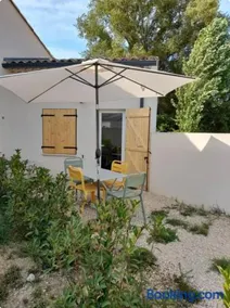 Studio cosy et climatisé - Tout équipé - Parking privé - Image 2