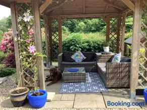 Ty Twt - complete holiday home - Image 2