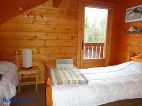 Chalet 3 Chambres 8 Pers, 800m Pistes, Parking Couvert, Poêle à Bois, Quartier Calme - Image 2