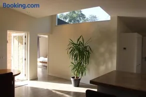 Bungalow between Amsterdam and Haarlem with sauna - Image 3