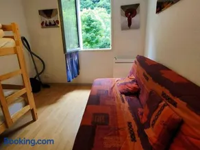 Appartement T3 avec Parking et Casier à Ski, Cauterets - Image 2