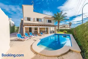 Villa mit privatem Pool, Garten und Terrasse - Image 1