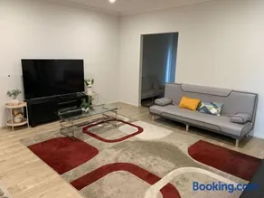 New 4.5 BR Modern Home in Clyde, Victoria - Image 3